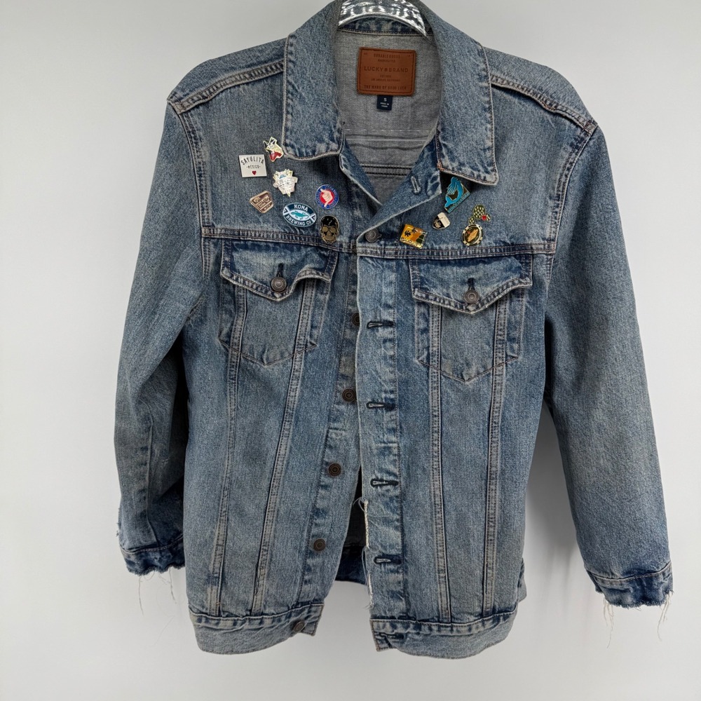 Lucky Brand Denim Jacket Distressed Light Wash Blue Size S Pins‎